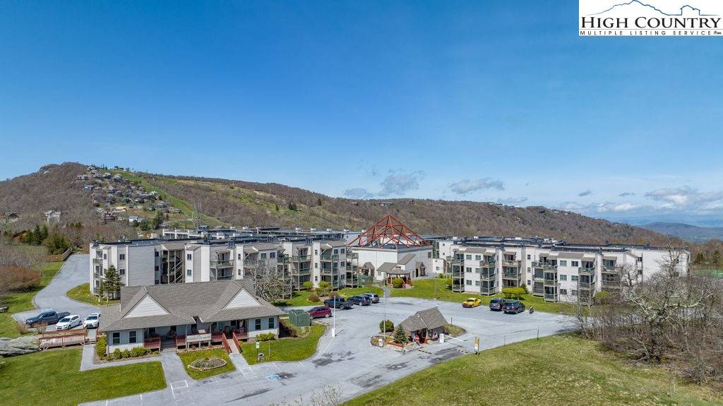 301 Pinnacle Inn RD #2313, Beech Mountain, NC 28604