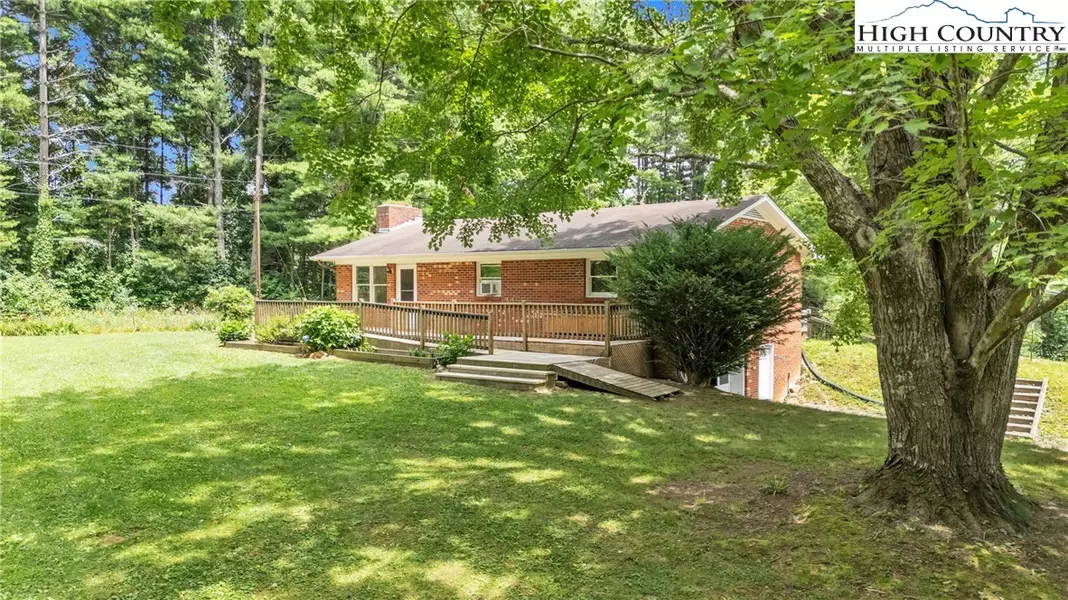 468 NC Highway 16, Crumpler, NC 28617