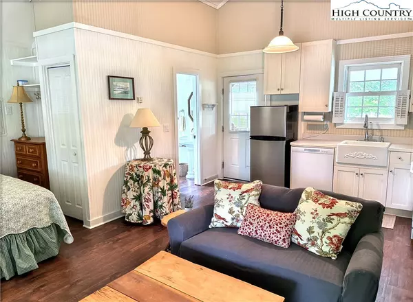 Newland, NC 28657,10 Fish Camp CIR