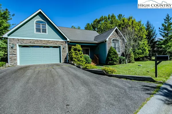 116 Mallard CT, Banner Elk, NC 28604