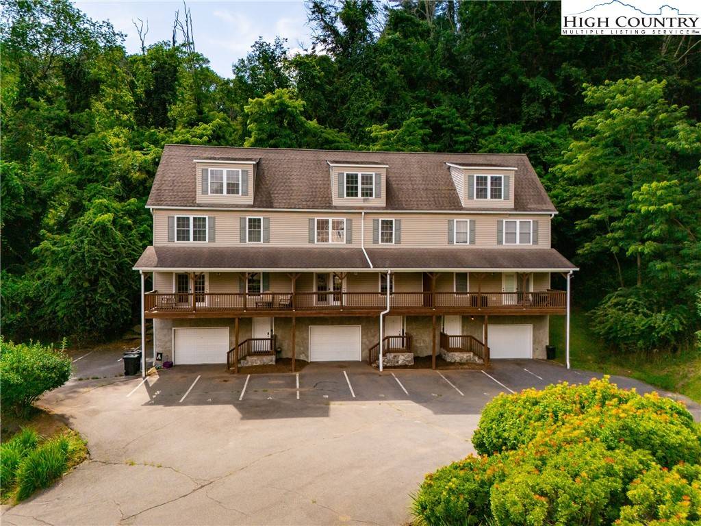 233 Ridge View DR #B, Boone, NC 28607