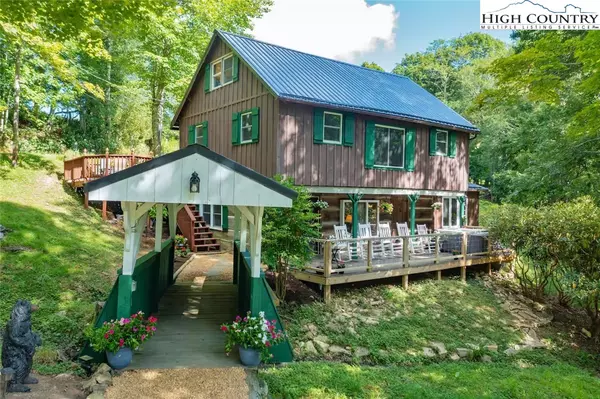 17 Grey Fox Ridge RD, Banner Elk, NC 28604