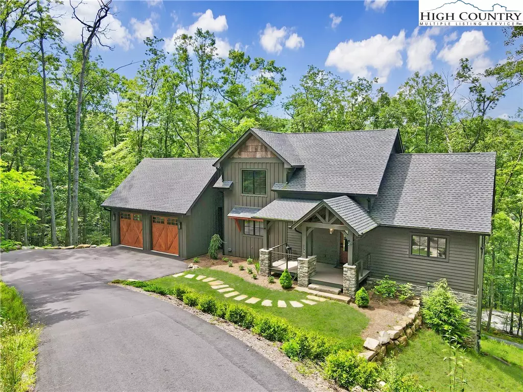 Boone, NC 28607,1736 Twin Rivers DR