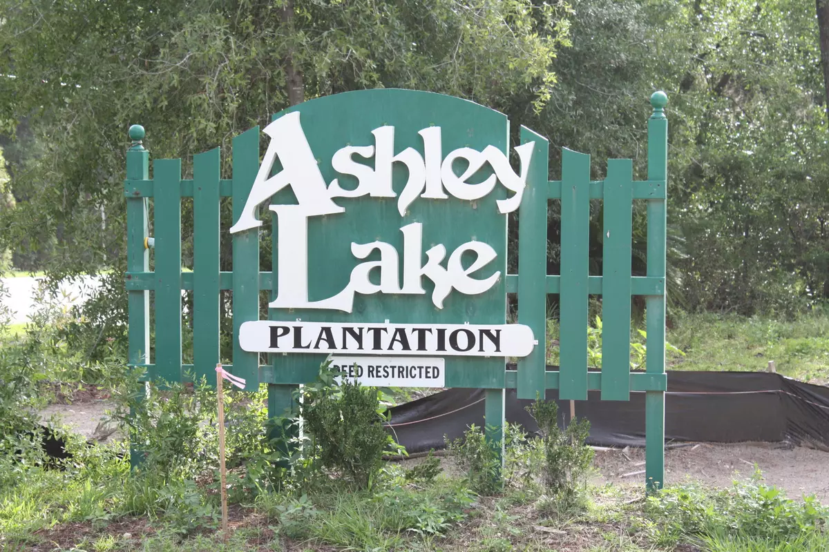 Melrose, FL 32666,265 ASHLEY LAKE DR