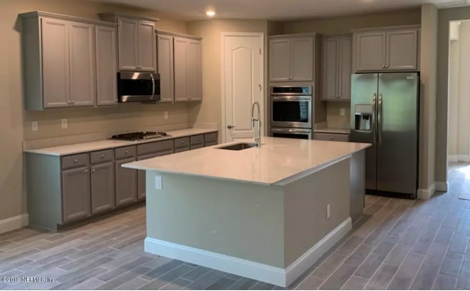 413 BROOMSEDGE CIR, St Augustine, FL 32095