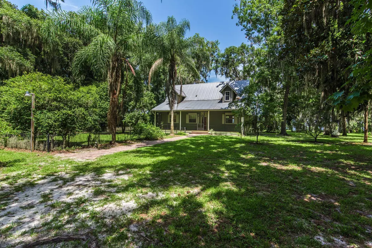 East Palatka, FL 32131,528 COUNTY RD 207A