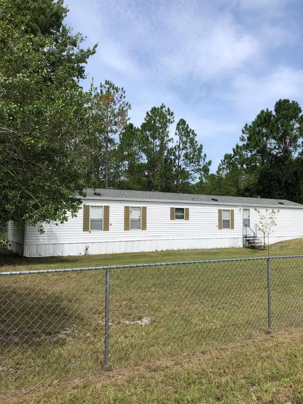 300 TALL PINE TRL, Satsuma, FL 32189