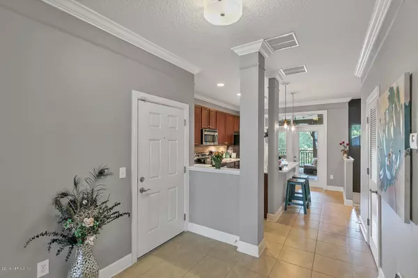 Jacksonville, FL 32246,9823 TAPESTRY PARK CIR #106