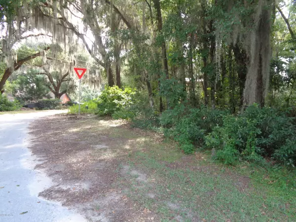 Interlachen, FL 32148,803 LAKE SHORE TER