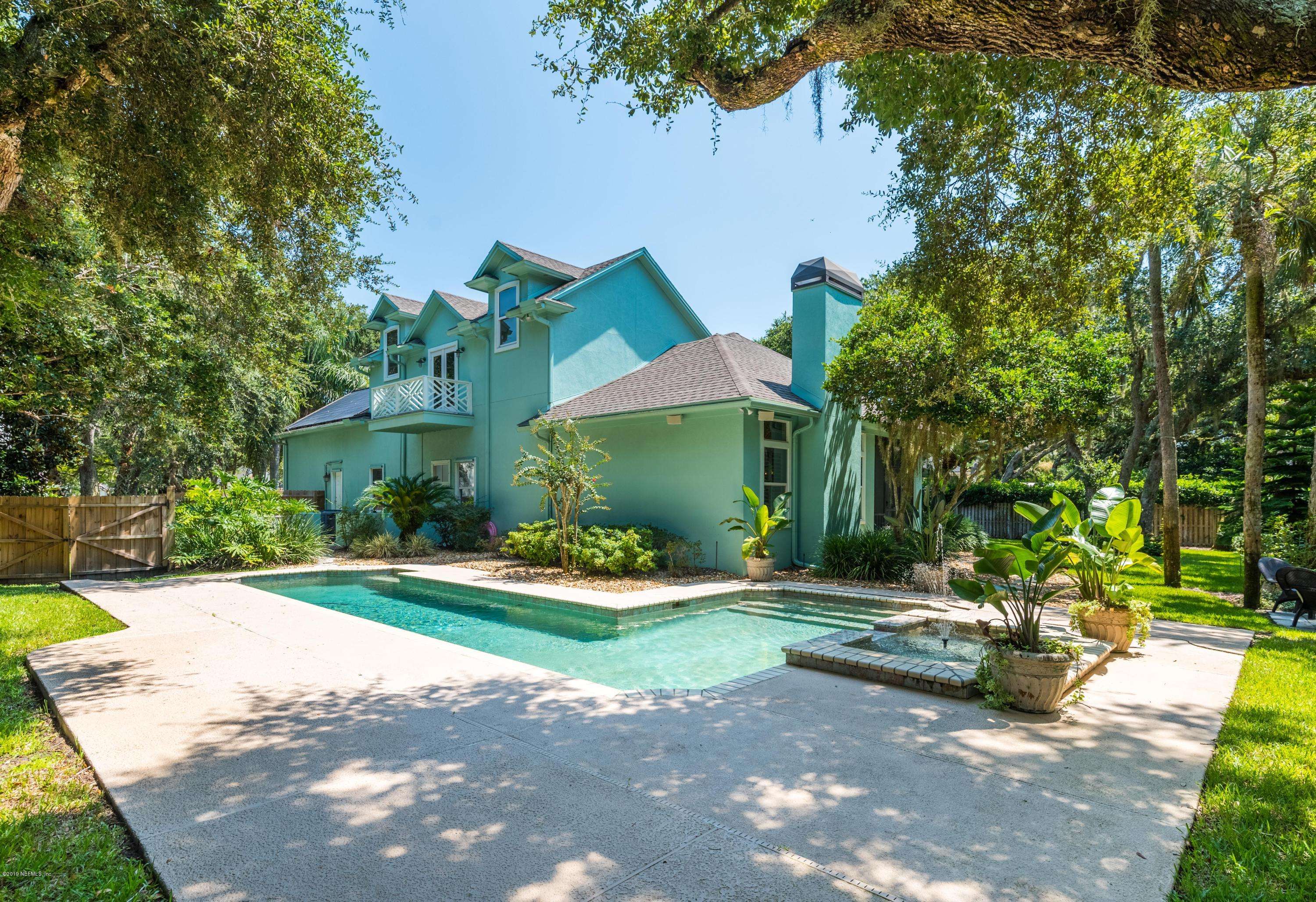Ponte Vedra Beach, FL 32082,221 GNARLED OAKS DR