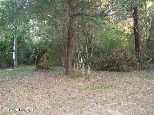 Interlachen, FL 32148,566 N COUNTY ROAD 315