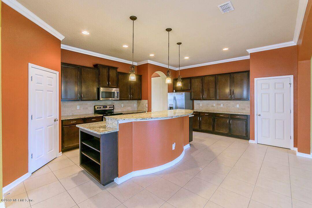Jacksonville, FL 32218,12397 DEWHURST CIR