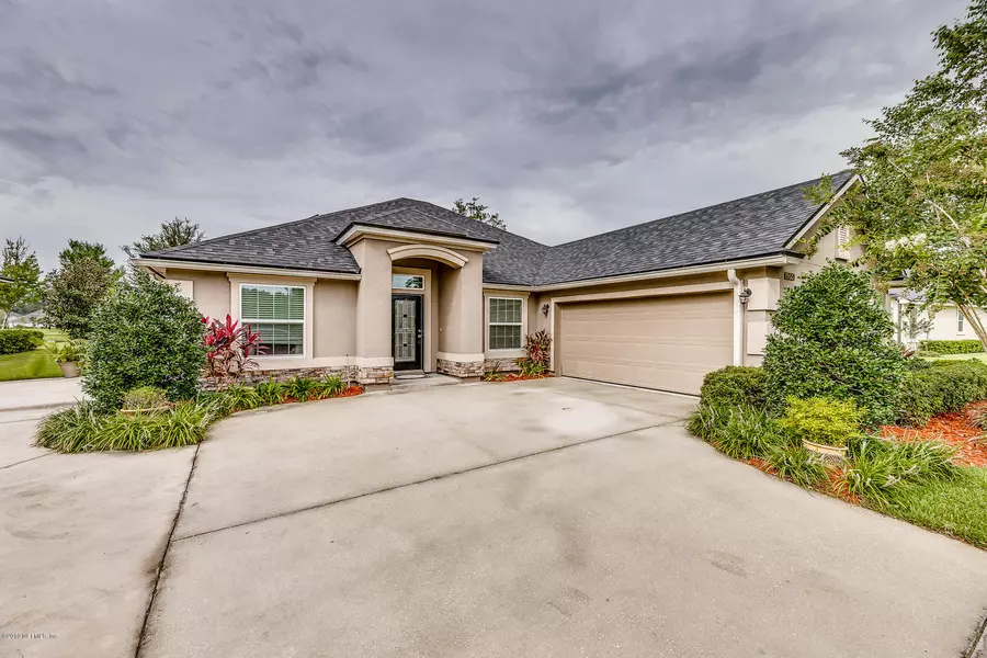 1955 COLONIAL DR, Green Cove Springs, FL 32043