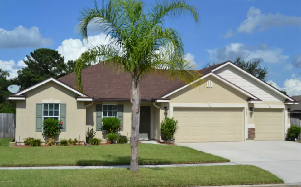 2537 ROYAL POINTE DR, Green Cove Springs, FL 32043