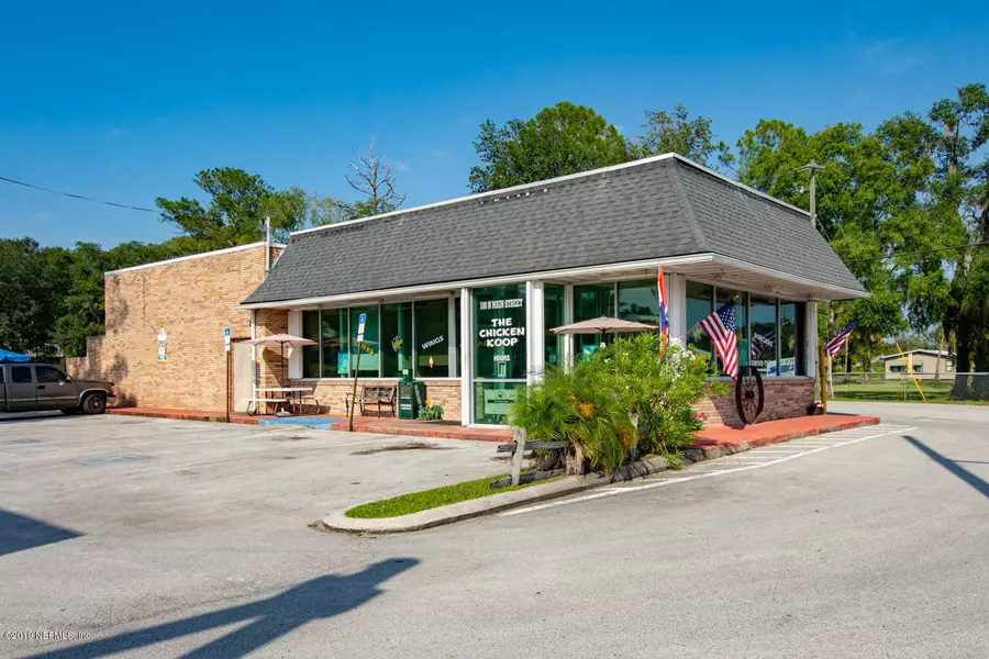 100 N MAIN ST, Hastings, FL 32145