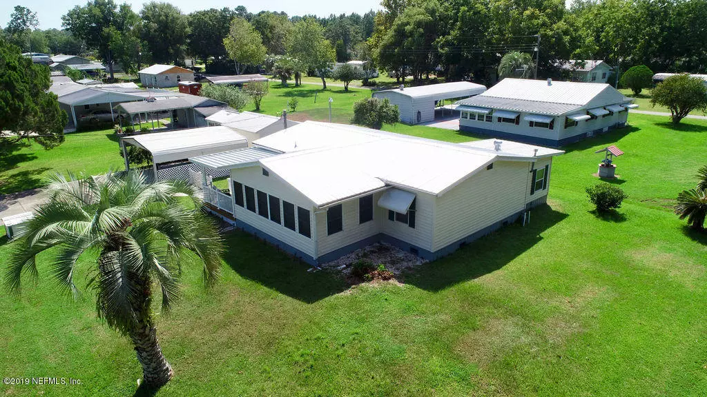 255 SPEC LN, Crescent City, FL 32112