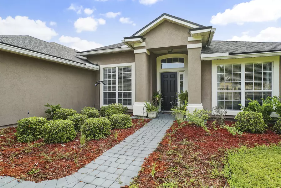 3287 HORSESHOE TRAIL DR, Orange Park, FL 32065