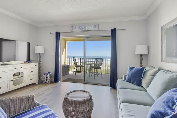 Jacksonville Beach, FL 32250,829 S 1ST ST S #2-E