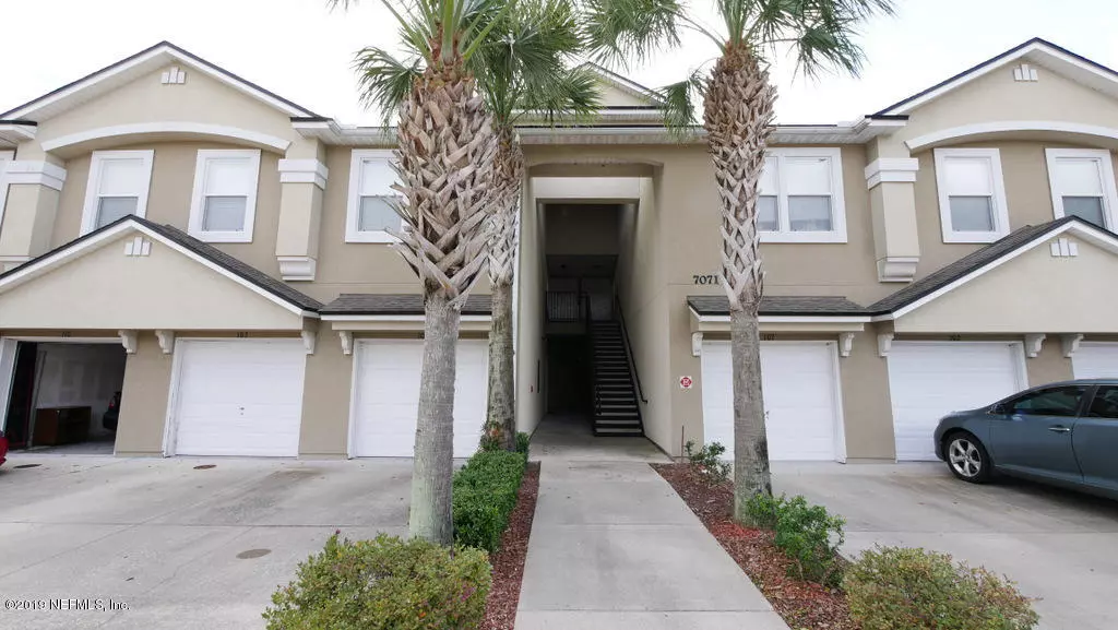 7071 DEER LODGE CIR #109, Jacksonville, FL 32256