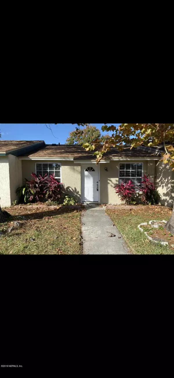 1324 SOLAR CIR #B, Orange Park, FL 32065