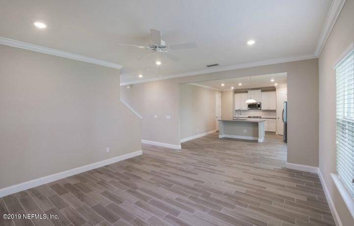 Jacksonville, FL 32219,9762 LEMON GRASS LN