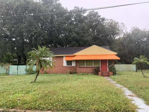 8091 WAKEFIELD AVE, Jacksonville, FL 32208