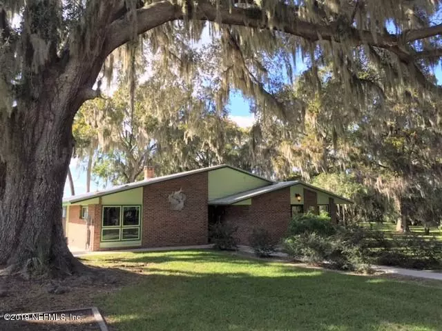 381 E RIVER RD, East Palatka, FL 32131