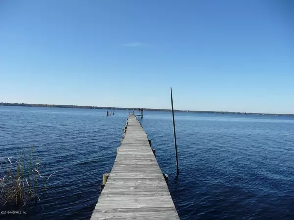 East Palatka, FL 32131,451 FEDERAL POINT RD