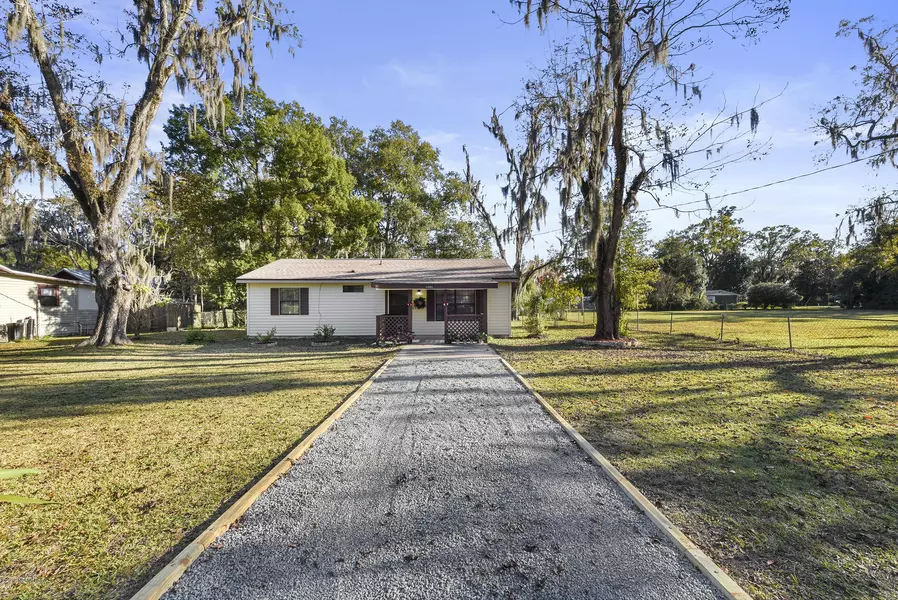 37055 W 1ST ST, Hilliard, FL 32046