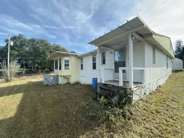 Satsuma, FL 32189,113 SEMINOLE ST