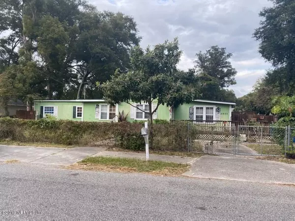 8207 COCOA AVE, Jacksonville, FL 32211