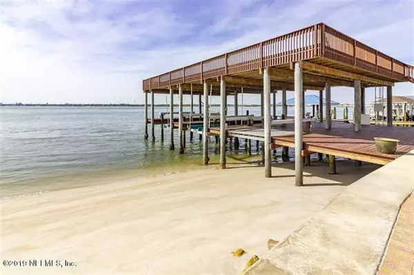 St Augustine, FL 32084,315 PORPOISE POINT DR