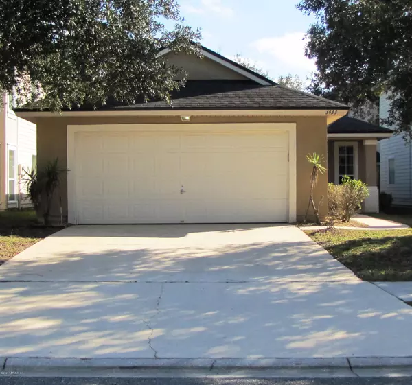 3433 PEBBLE SAND LN, Orange Park, FL 32065