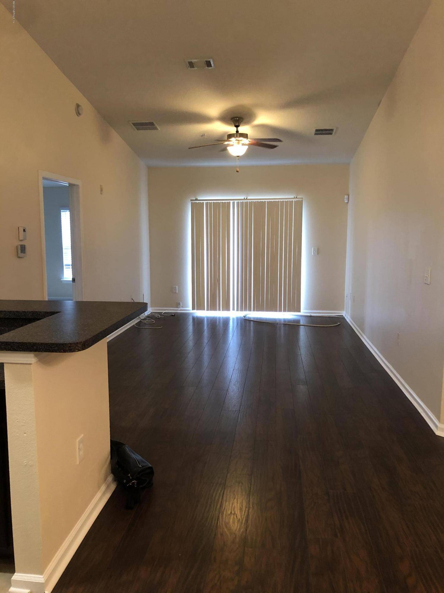 Jacksonville, FL 32244,6915 ORTEGA WOODS DR #14