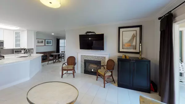 Ponte Vedra Beach, FL 32082,800 IRONWOOD DR #824