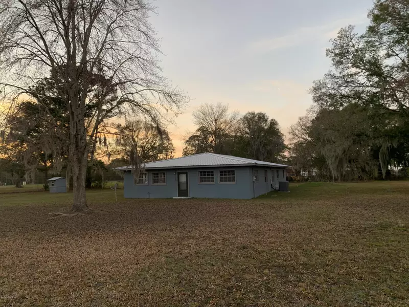 22186 NE COUNTY RD 200B, Lawtey, FL 32058