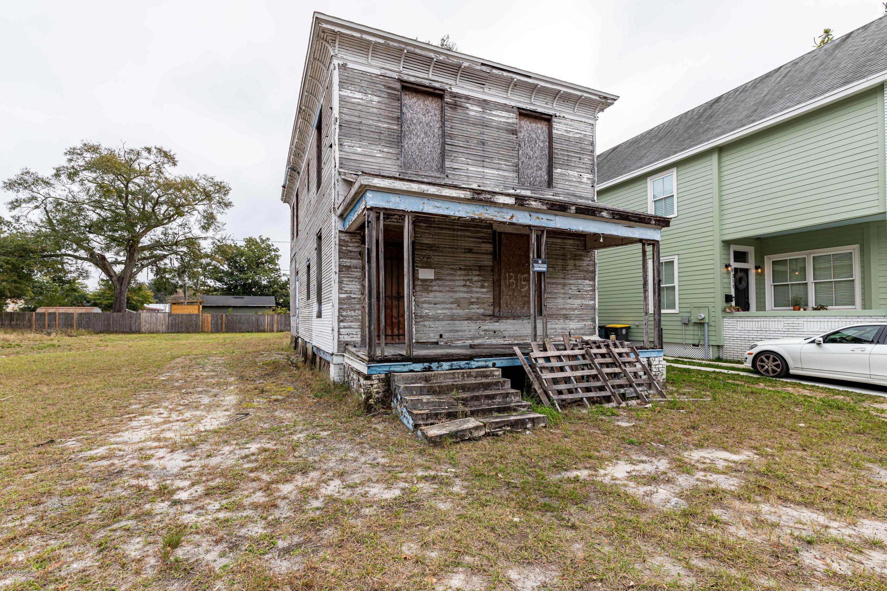 Jacksonville, FL 32206,1315 N LAURA ST
