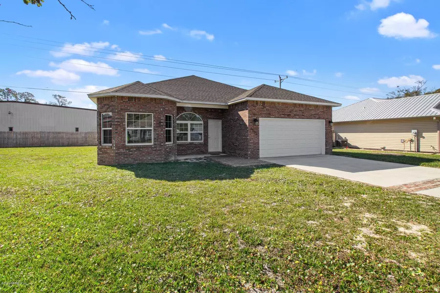 6003 E 1ST MNR, Palatka, FL 32177