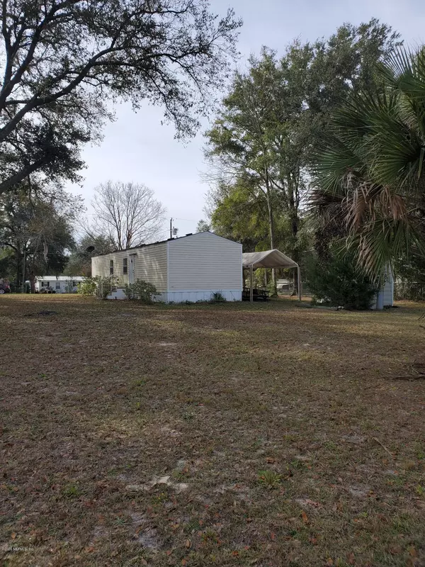 Satsuma, FL 32189,108 HUDSON DR