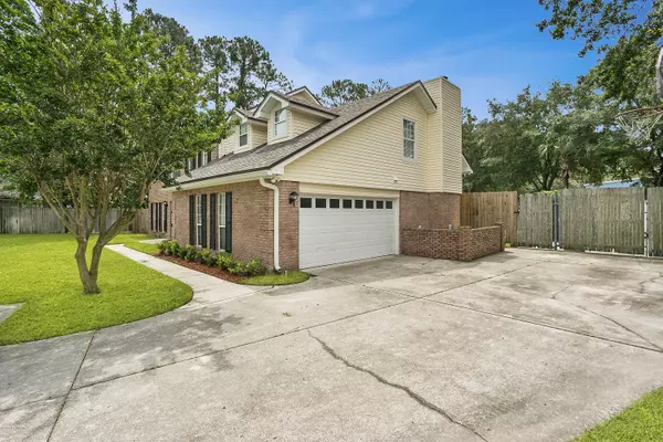 Jacksonville, FL 32257,9379 JAYBIRD CIR E