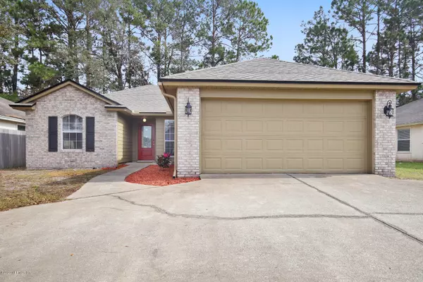 4447 LOVELAND PASS DR E, Jacksonville, FL 32210