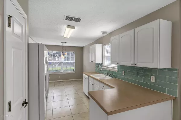 Jacksonville, FL 32224,4504 COBBLEFIELD CIR W