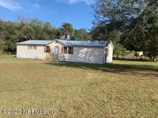 106 YANCEY CIR, Satsuma, FL 32189