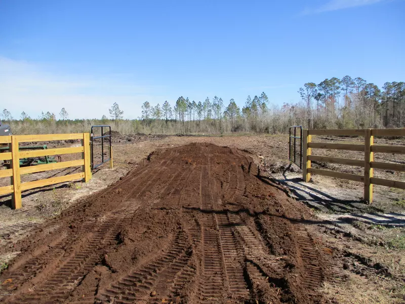 LOT 56 OLD DIXIE HWY, Hilliard, FL 32046