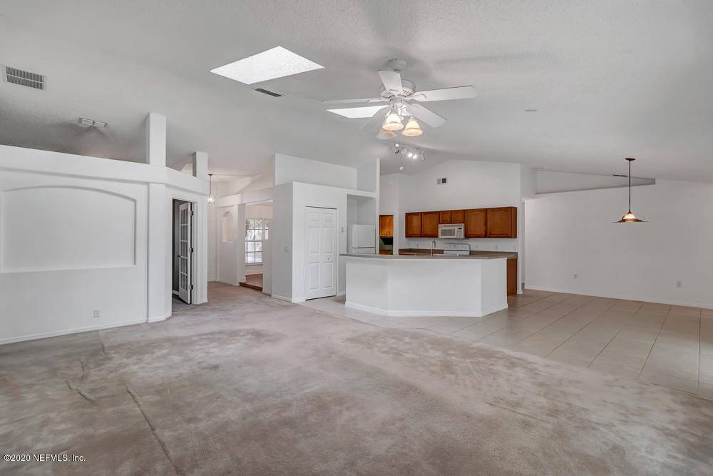 Palm Coast, FL 32137,2 BRIAN LN