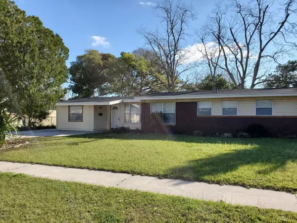 1959 INDIES DR E, Jacksonville, FL 32246