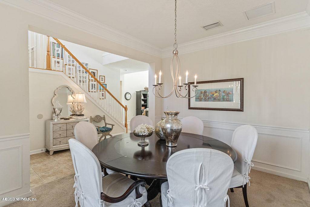 Jacksonville, FL 32216,3930 HILLSTEAD LN