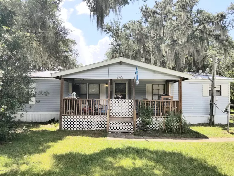 245 TROPIC AVE, Satsuma, FL 32189