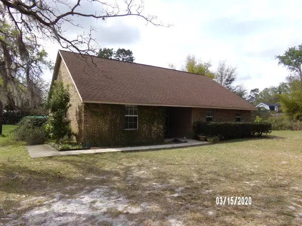 157 W SIMMONS TRL, Green Cove Springs, FL 32043