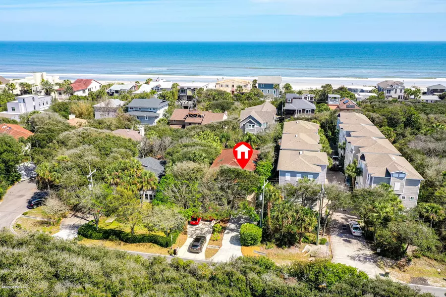 2047 SEMINOLE RD, Atlantic Beach, FL 32233